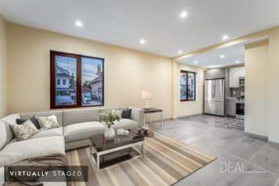 Condo For Sale in Brooklyn, New York