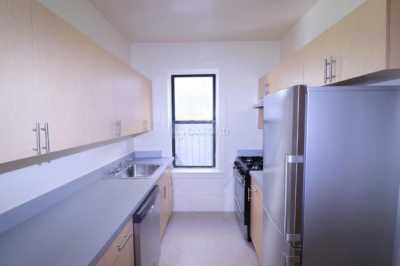 Apartment For Rent in Corona, New York