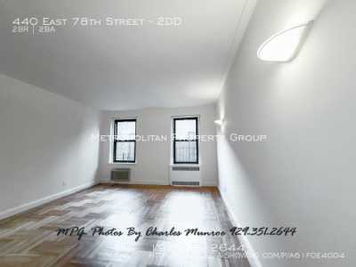Home For Rent in Ny, New York
