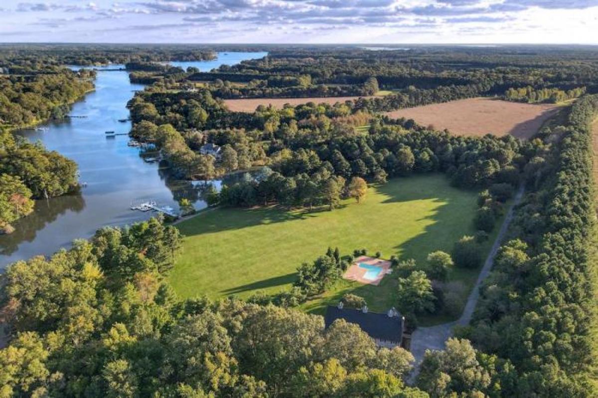 Picture of Home For Sale in Easton, Maryland, United States