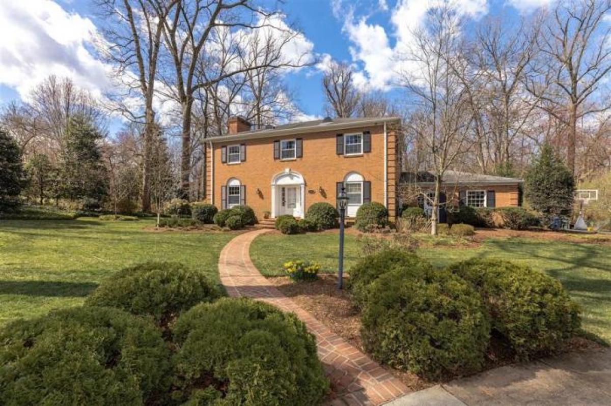 Picture of Home For Sale in Arlington, Virginia, United States