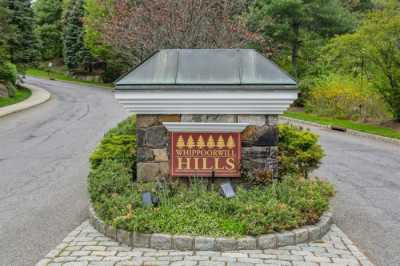 Home For Sale in Armonk, New York