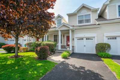 Home For Sale in Cortlandt Manor, New York