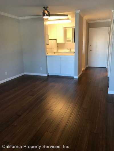 Apartment For Rent in Mountain View, California