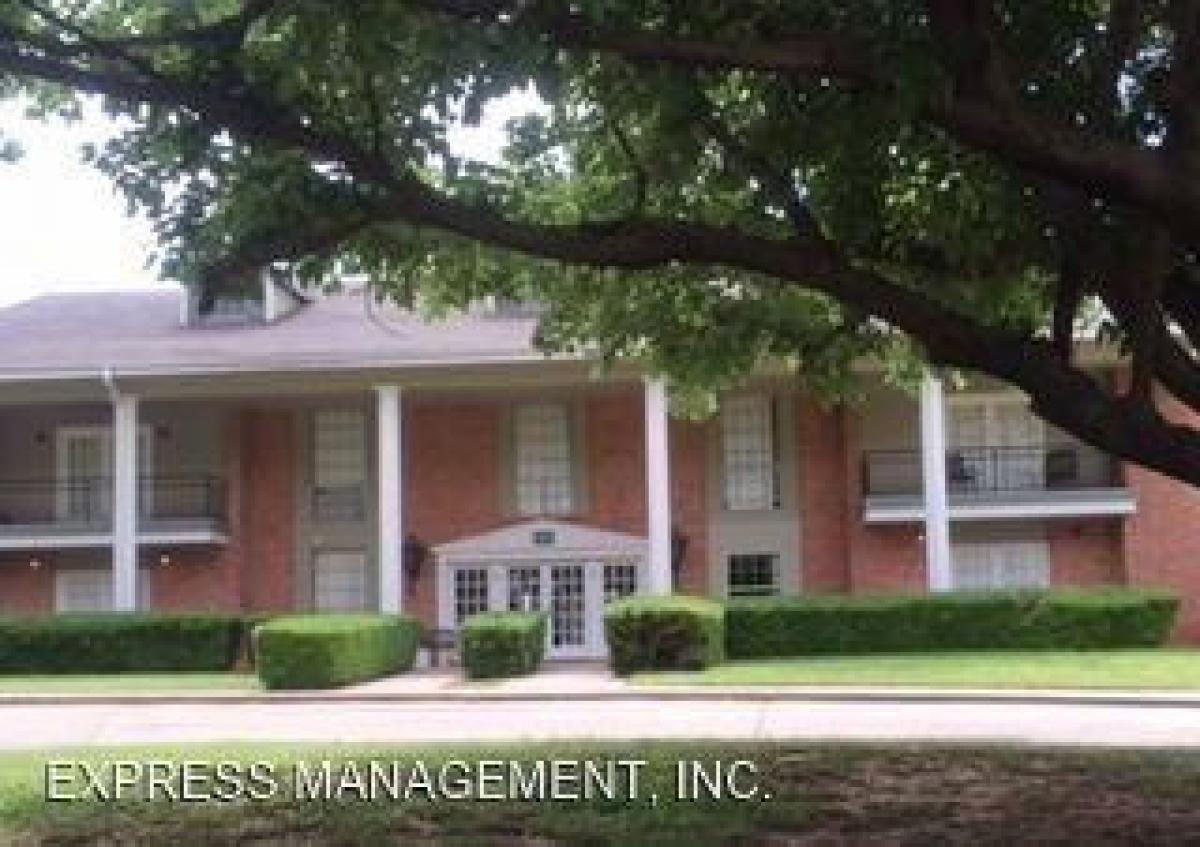 2406 Country Club Road, Duncan, Oklahoma, United States Apartments