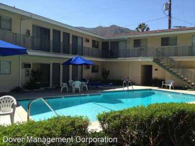 Apartment For Rent in Burbank, California