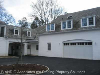 Apartment For Rent in 