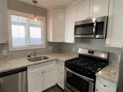 Apartment For Rent in San Mateo, California