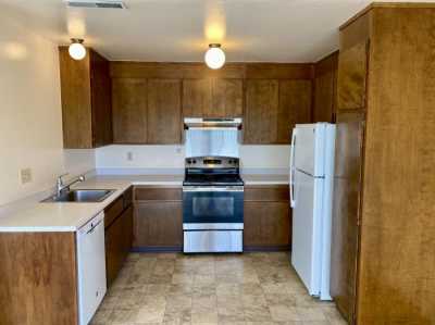 Apartment For Rent in South San Francisco, California