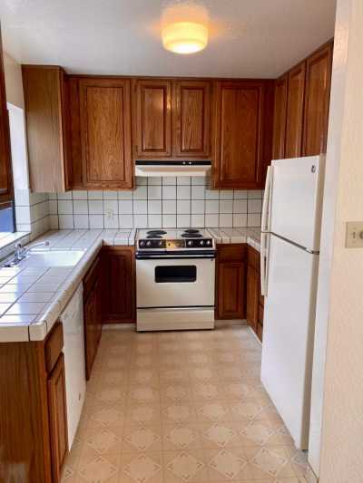 Apartment For Rent in Burlingame, California
