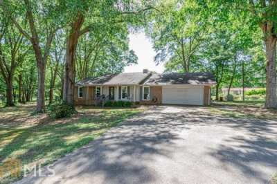 Home For Sale in Fayetteville, Georgia