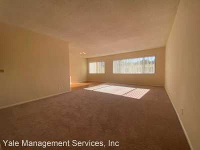 Apartment For Rent in Sherman Oaks, California