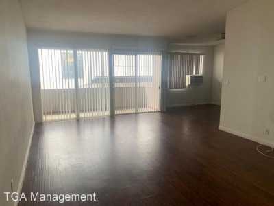 Apartment For Rent in West Hollywood, California