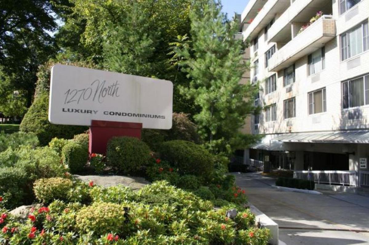 Picture of Home For Sale in New Rochelle, New York, United States