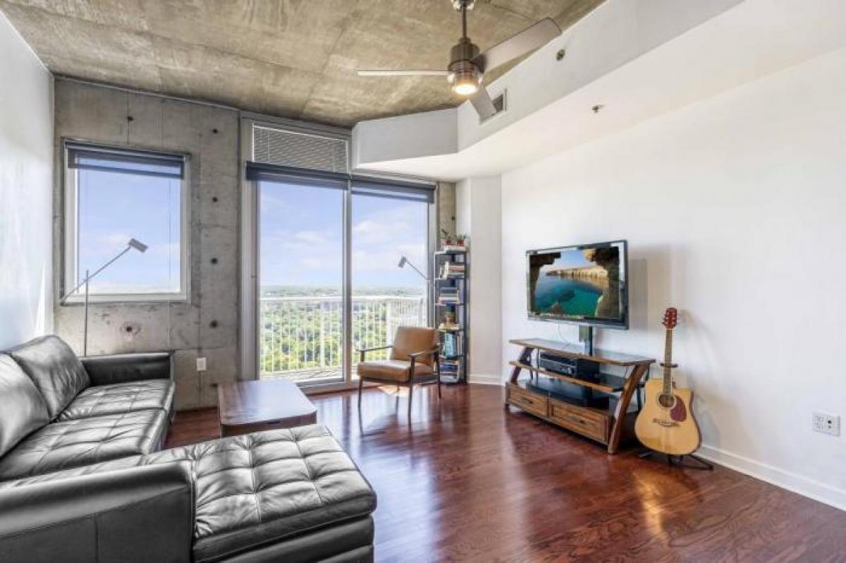 Picture of Condo For Sale in Atlanta, Georgia, United States