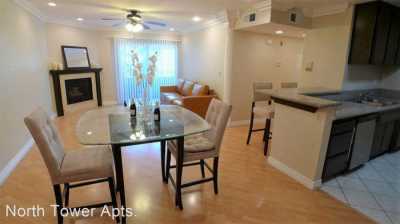 Apartment For Rent in Van Nuys, California