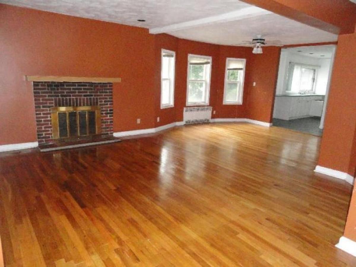 Picture of Apartment For Rent in Medford, Massachusetts, United States