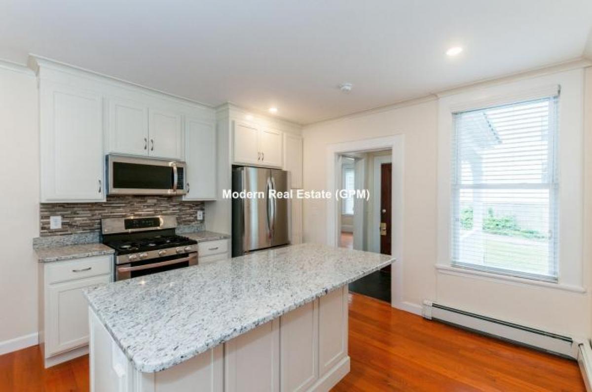 Picture of Apartment For Rent in Newton, Massachusetts, United States