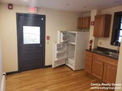 Apartment For Rent in Newton, Massachusetts