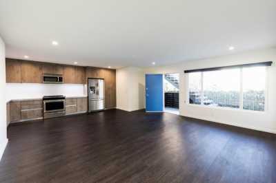 Apartment For Rent in Santa Monica, California