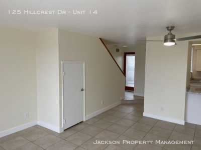 Apartment For Rent in Encinitas, California