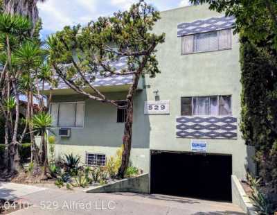 Apartment For Rent in West Hollywood, California