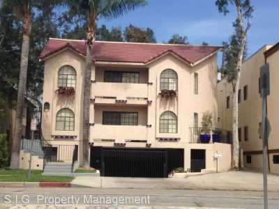 Apartment For Rent in Burbank, California