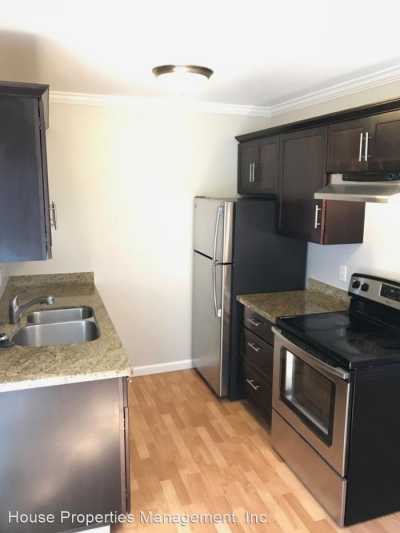 Apartment For Rent in Corte Madera, California