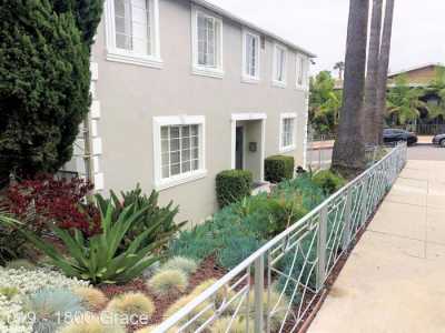 Apartment For Rent in Hollywood, California