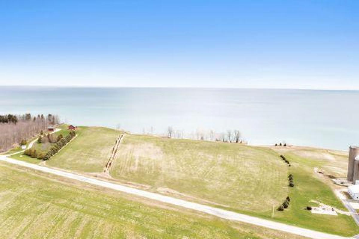 Picture of Residential Land For Sale in Kewaunee, Wisconsin, United States