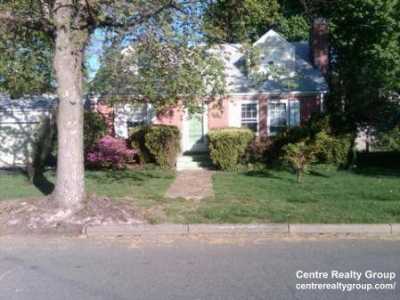 Apartment For Rent in Newton, Massachusetts