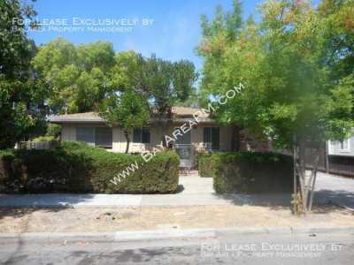 Apartment For Rent in Redwood City, California