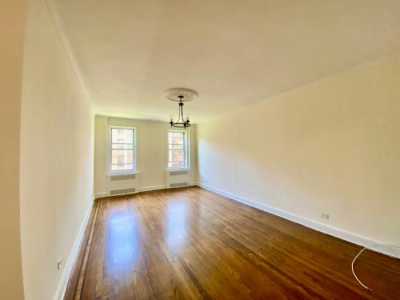 Apartment For Rent in 