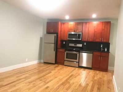Apartment For Rent in Elmhurst, New York