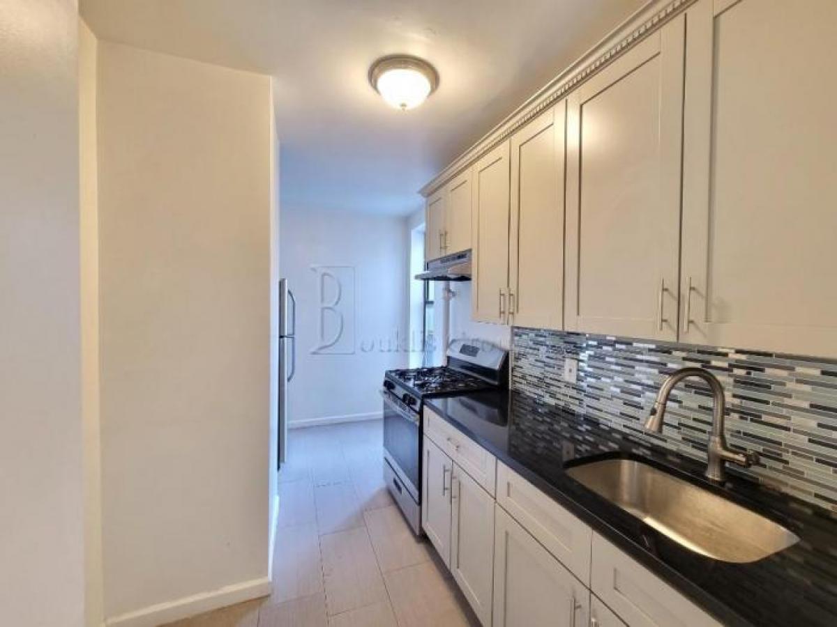 Picture of Apartment For Rent in Long Island City, New York, United States