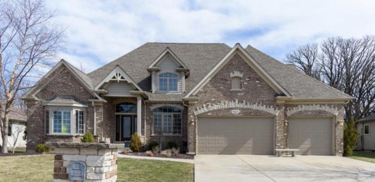 Picture of Home For Sale in Plainfield, Illinois, United States