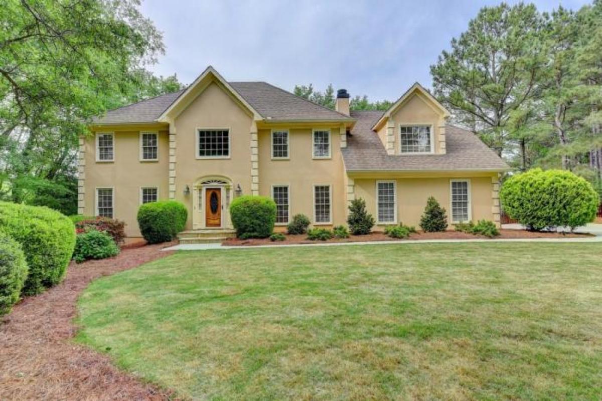 Picture of Home For Sale in Roswell, Georgia, United States