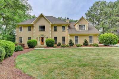 Home For Sale in Roswell, Georgia