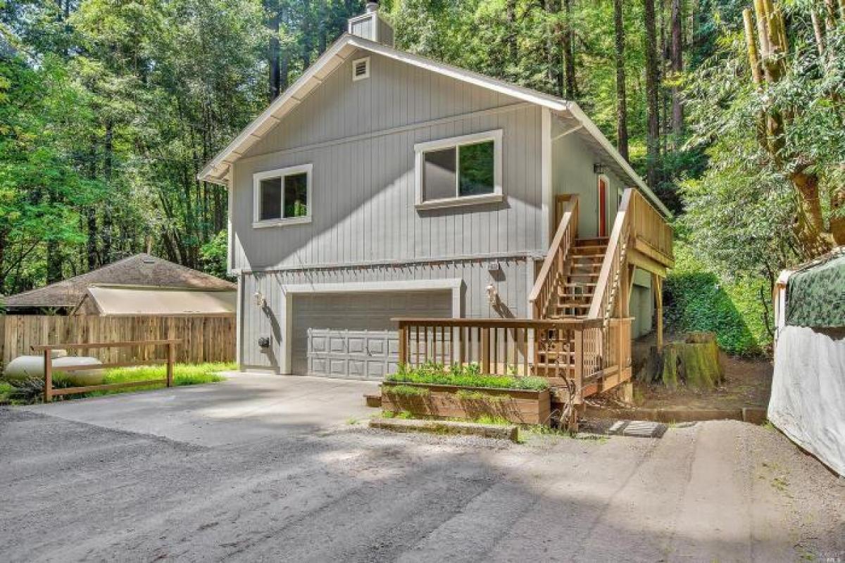 Picture of Home For Sale in Guerneville, California, United States