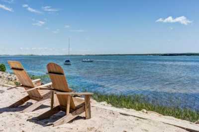 Home For Sale in Amagansett, New York