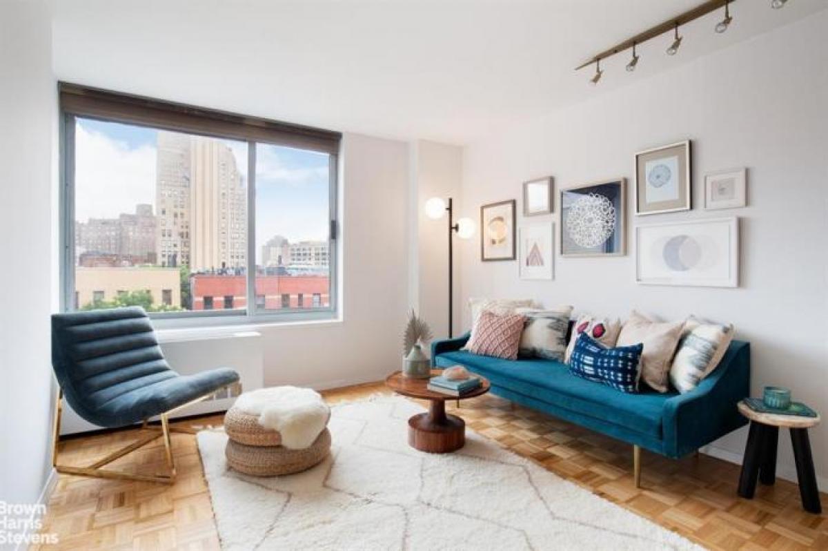 Picture of Apartment For Sale in Chelsea, New York, United States