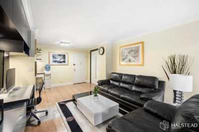 Apartment For Sale in Chelsea, New York