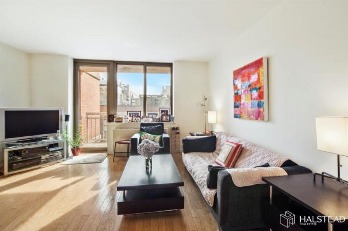 Picture of Apartment For Sale in Chelsea, New York, United States