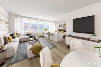 Apartment For Sale in Chelsea, New York