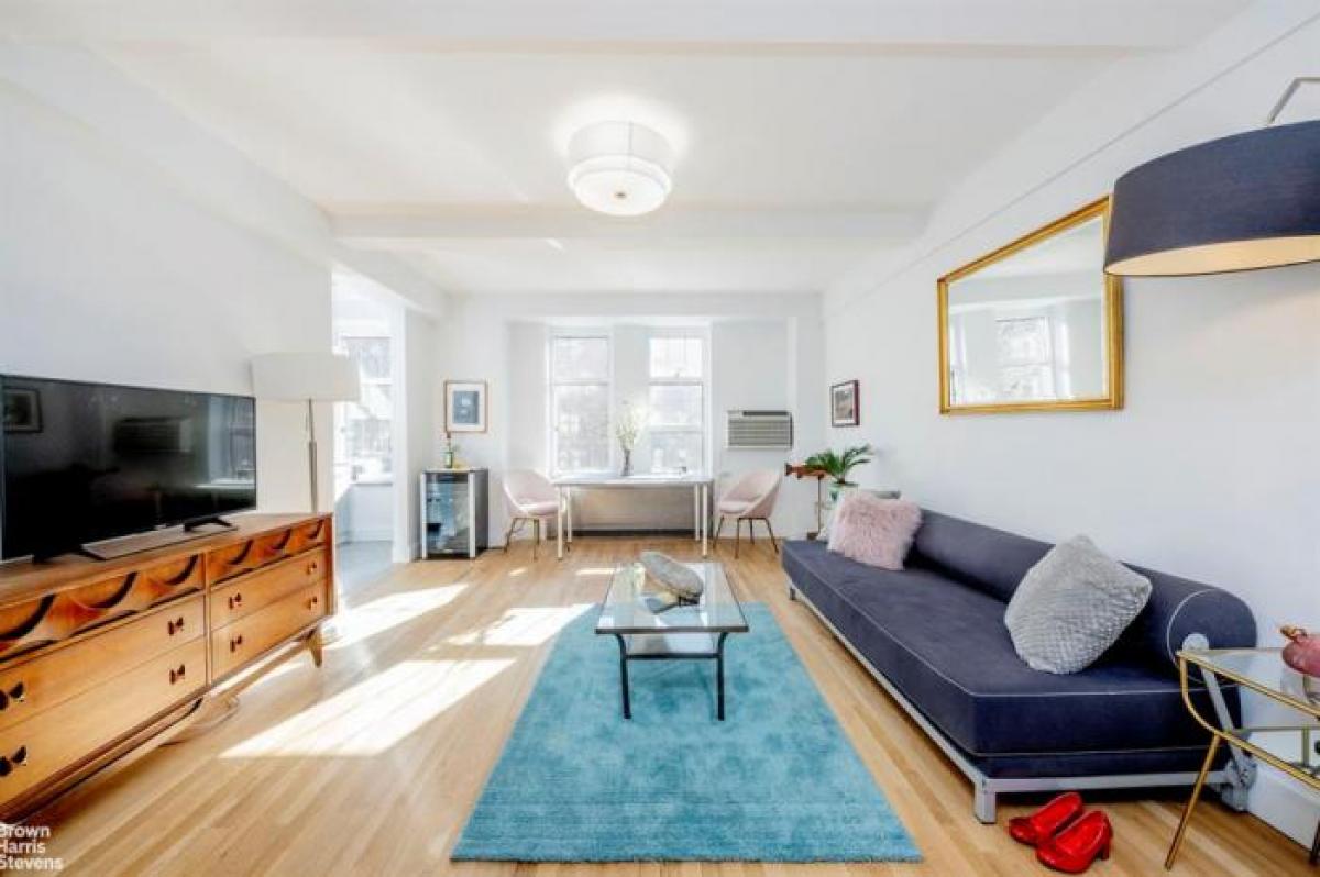 Picture of Apartment For Sale in Chelsea, New York, United States