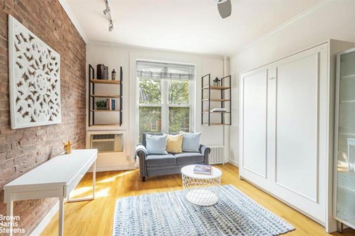 Picture of Apartment For Sale in Chelsea, New York, United States