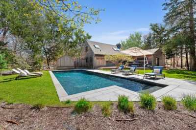 Home For Sale in East Hampton, New York