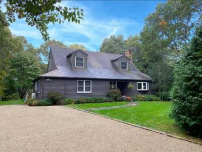 Home For Sale in East Hampton, New York