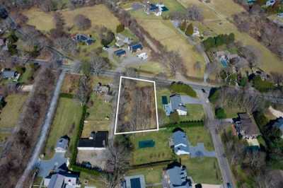 Home For Sale in East Hampton, New York