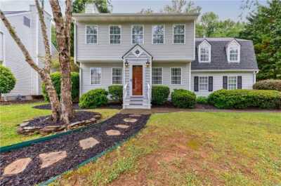 Home For Sale in Roswell, Georgia